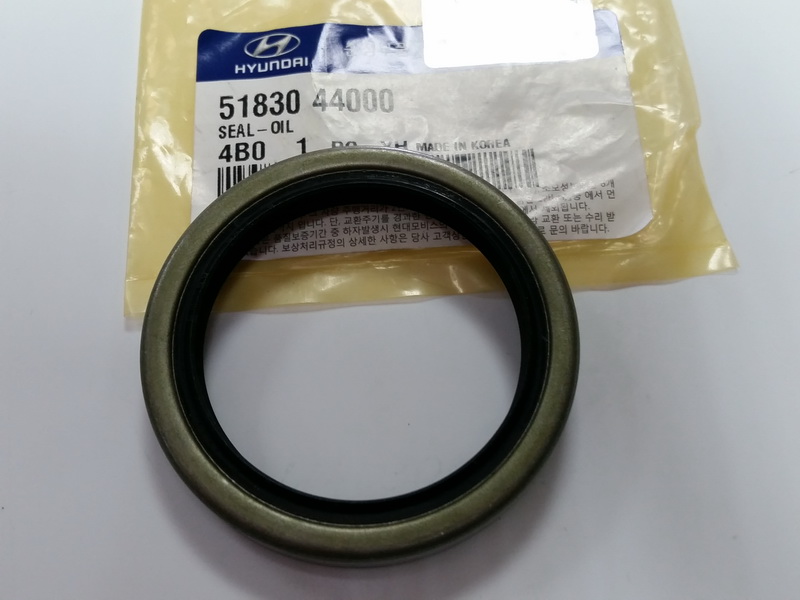 5183044000 HYUNDAI-KIA Сальник ступицы передней Porter, H-1
